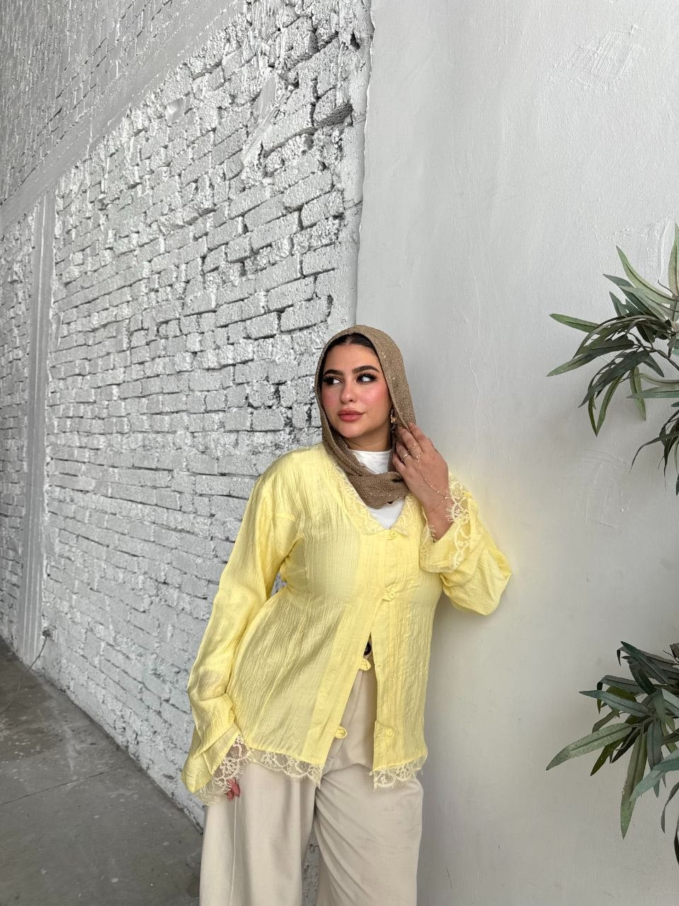 Lace Trim Linen Blouse