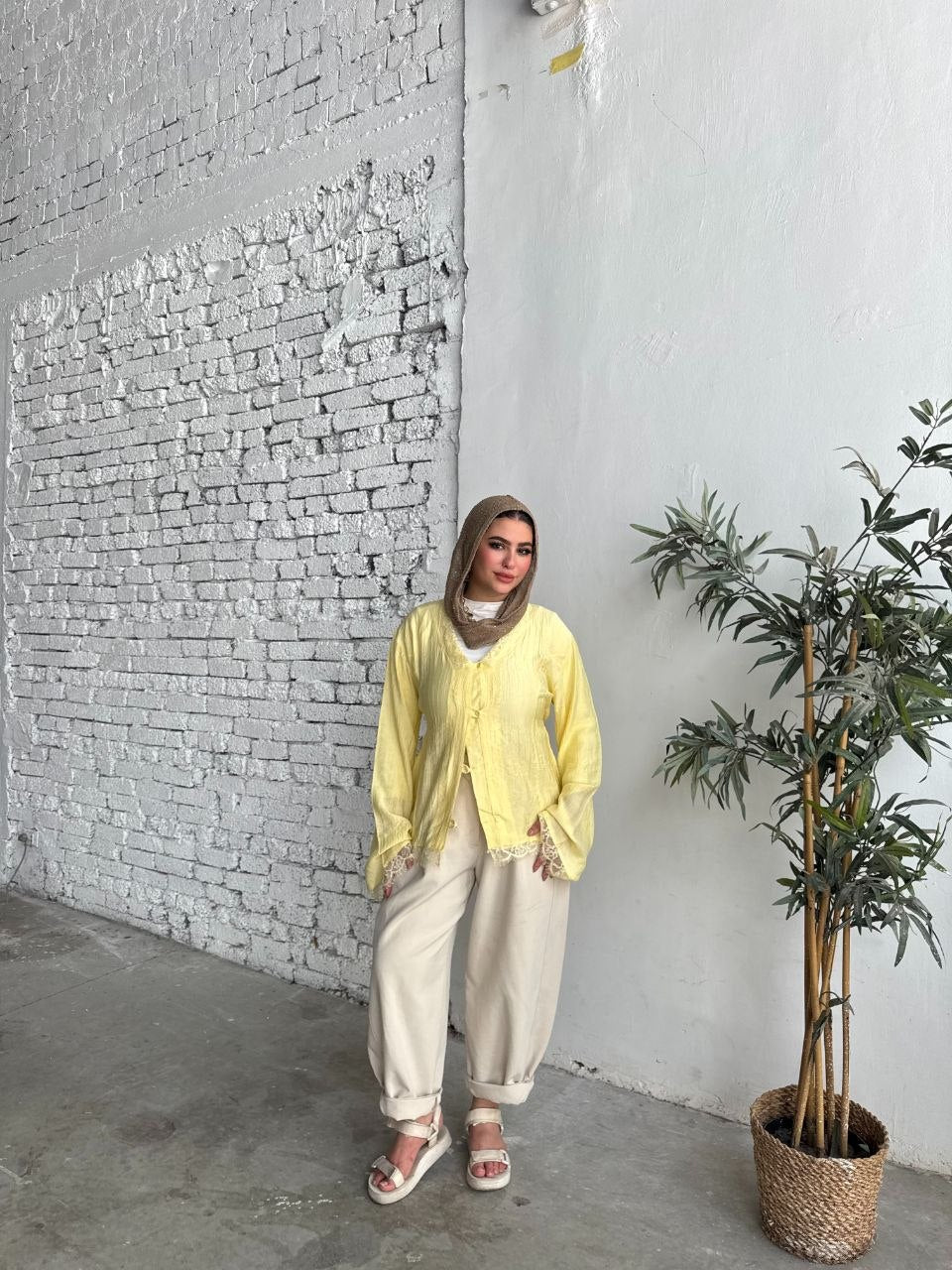 Lace Trim Linen Blouse