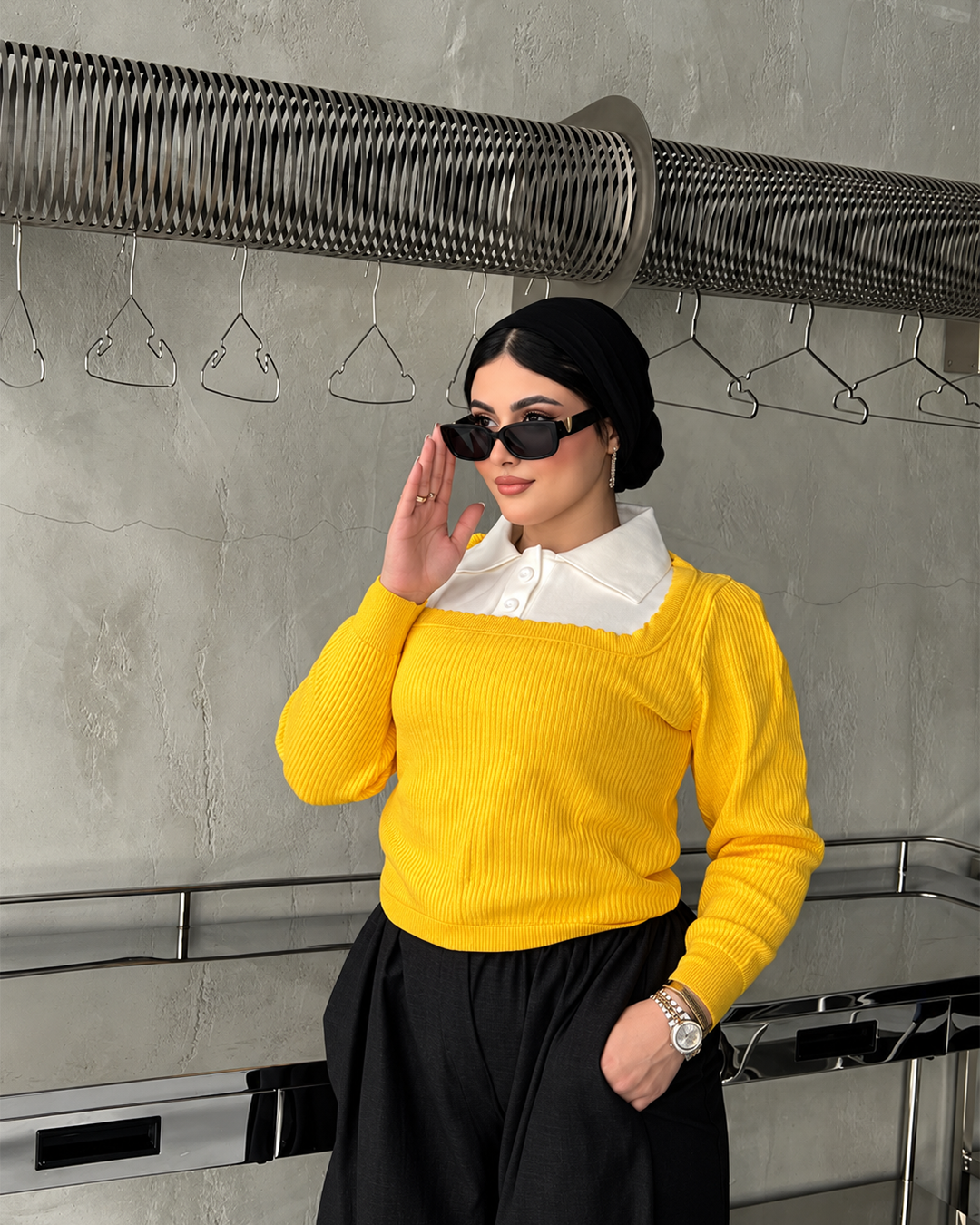 Contrast Collar Ribbed Knit Sweater