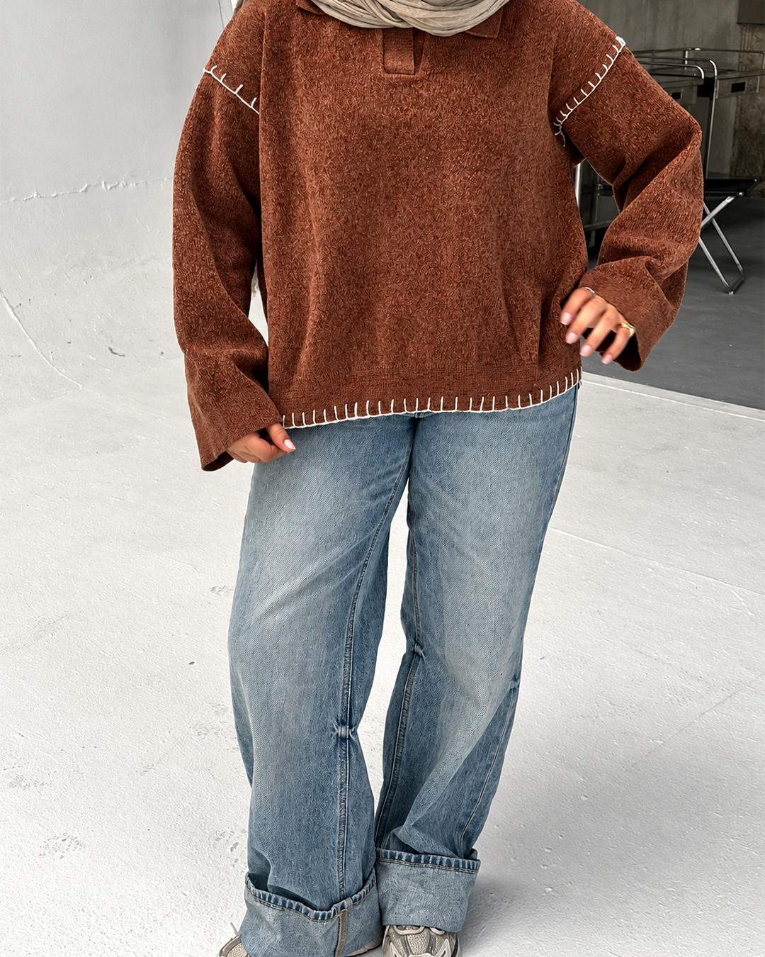Contrast Stitch Polo Knit Sweater